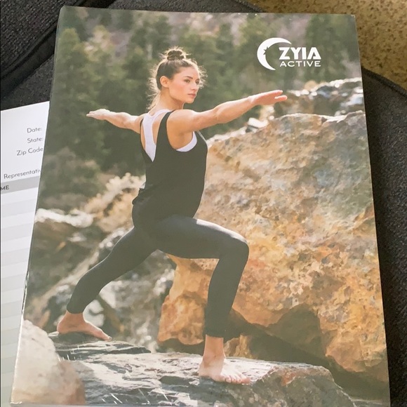 Zyia Rep starter kit pack - Picture 5 of 6